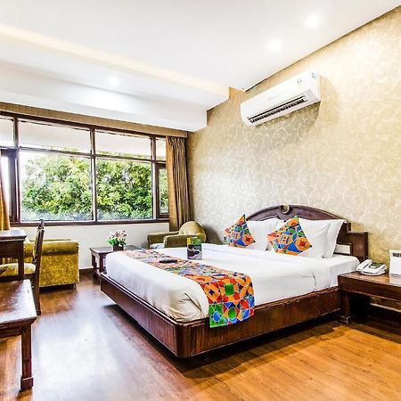 Fabhotel Le Monarque Chandigarh Exterior photo