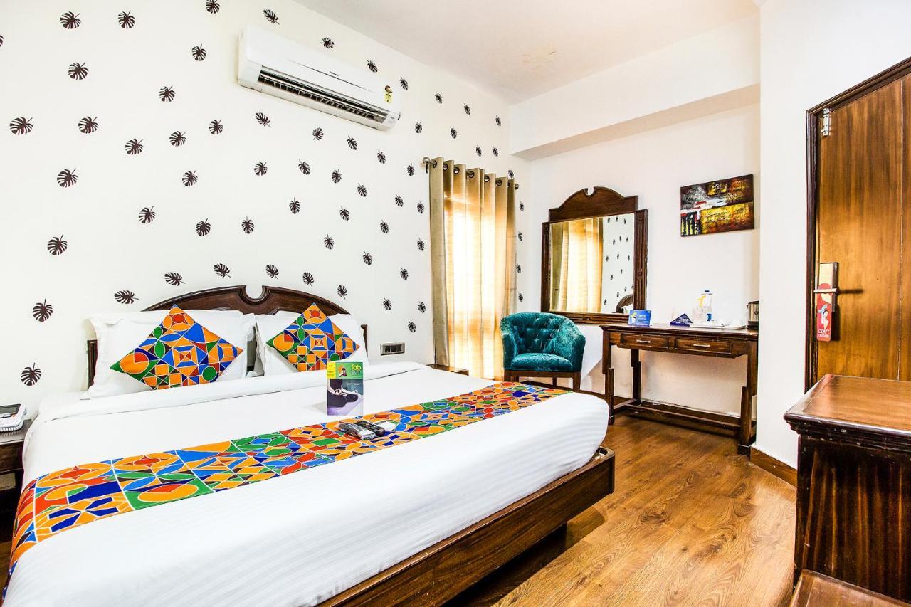 Fabhotel Le Monarque Chandigarh Exterior photo